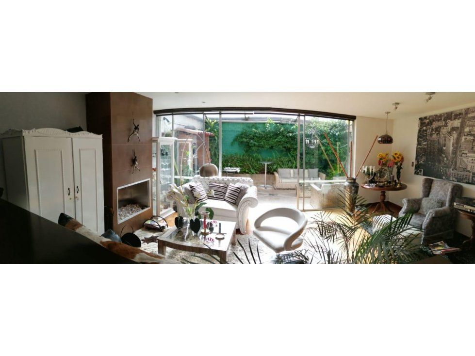 Casa en venta Cundinamarca Bogotá Chico Norte Et Ii 285 m2 Habitaciones 3 Baños 3 Garajes 2 Precio $1600000000