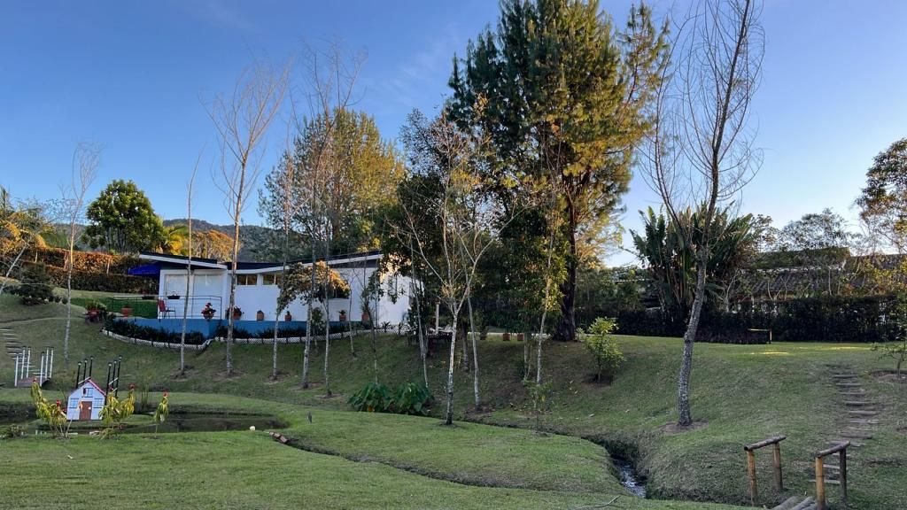 Finca en arriendo Antioquia La Ceja Centro 98 m2 Habitaciones 2 Baños 3 Garajes 1 Precio $3800000