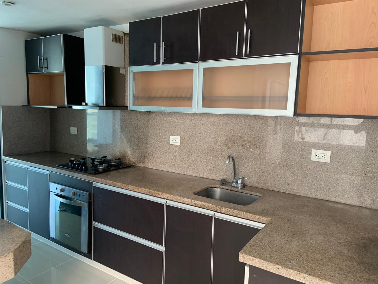 Apartamento en arriendo Atlántico Barranquilla Ub Vista Del Mar Ii 125 m2 Habitaciones 4 Baños 3 Garajes 2 Precio $3500000