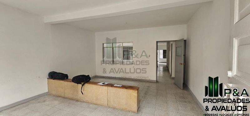 Casa en arriendo Antioquia Medellín El Diamante No2 280 m2 Habitaciones 10 Baños 3 Garajes 0 Precio $7000000