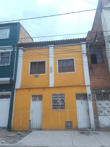 Casa en venta Cundinamarca Bogotá El Carmen 48 m2 Habitaciones 5 Baños 1 Garajes 0 Precio $450000000
