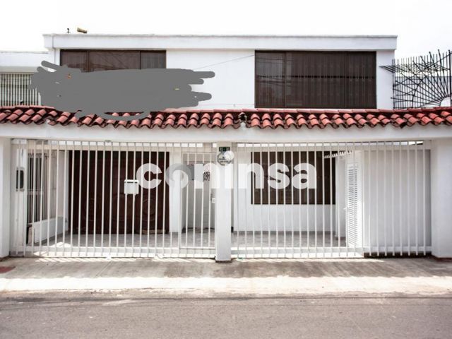 Casa en arriendo Cundinamarca Bogotá Estoril 500 m2 Habitaciones 13 Baños 8 Garajes 1 Precio $11000000
