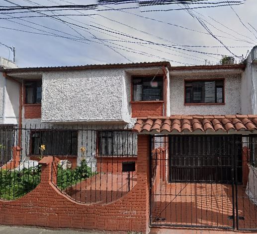 Casa en venta Cundinamarca Bogotá Normandia Occidental 321 m2 Habitaciones 7 Baños 4 Garajes 3 Precio $1040000000
