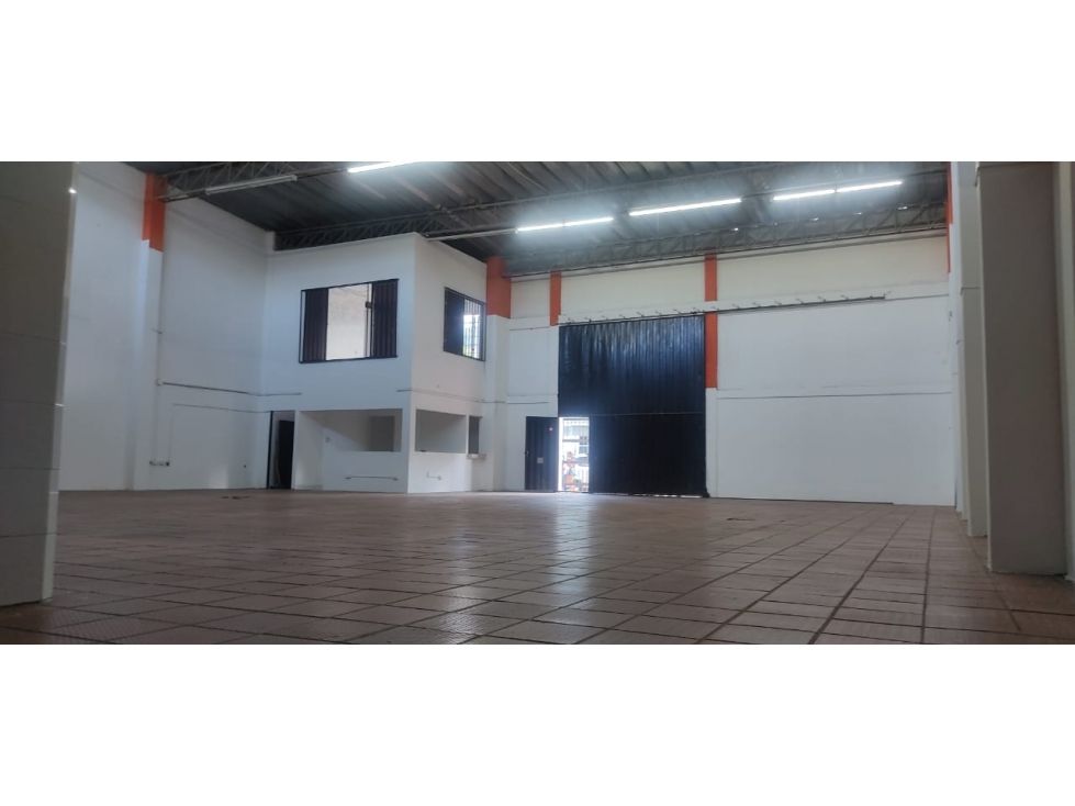 Bodega en arriendo Meta Villavicencio San Isidro 630 m2 Habitaciones 0 Baños 1 Garajes 2 Precio $11000000