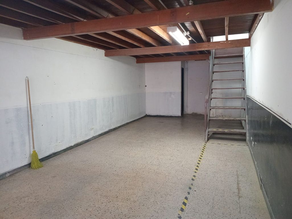 Local en venta Antioquia Medellín San Diego 114 m2 Habitaciones 0 Baños 2 Garajes 0 Precio $835000000