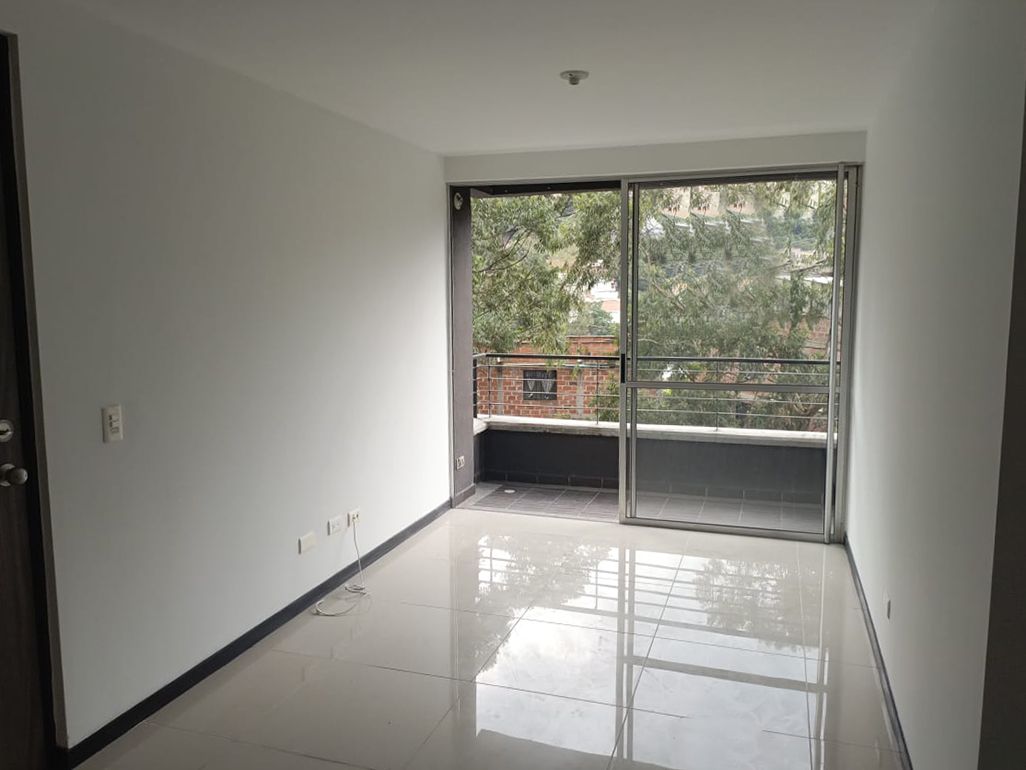 Apartamento en arriendo Antioquia Medellín La Hondonada 60 m2 Habitaciones 3 Baños 2 Garajes 1 Precio $2200000
