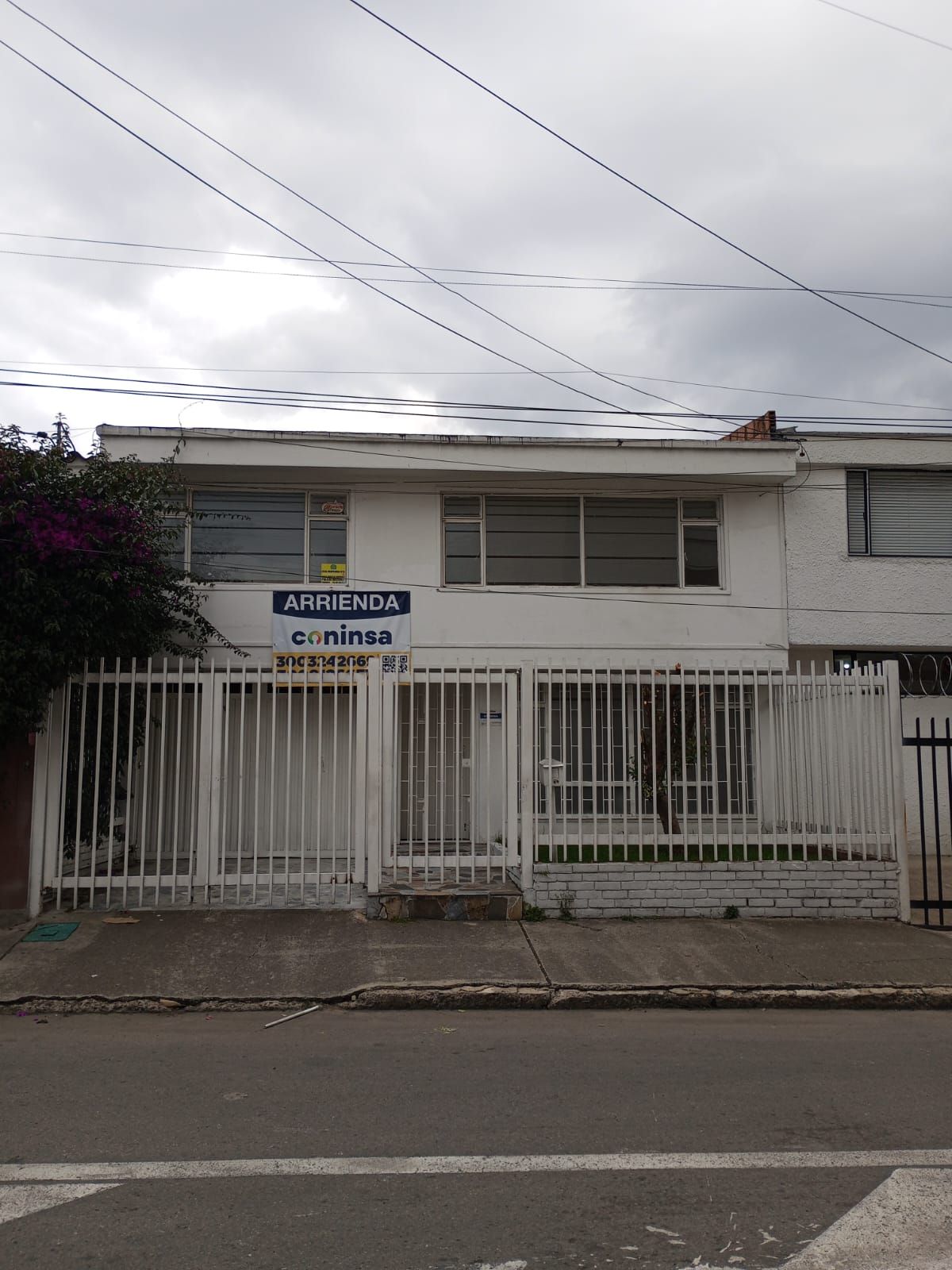 Casa en arriendo Cundinamarca Bogotá Santa Rosa 357 m2 Habitaciones 4 Baños 3 Garajes 2 Precio $6500000