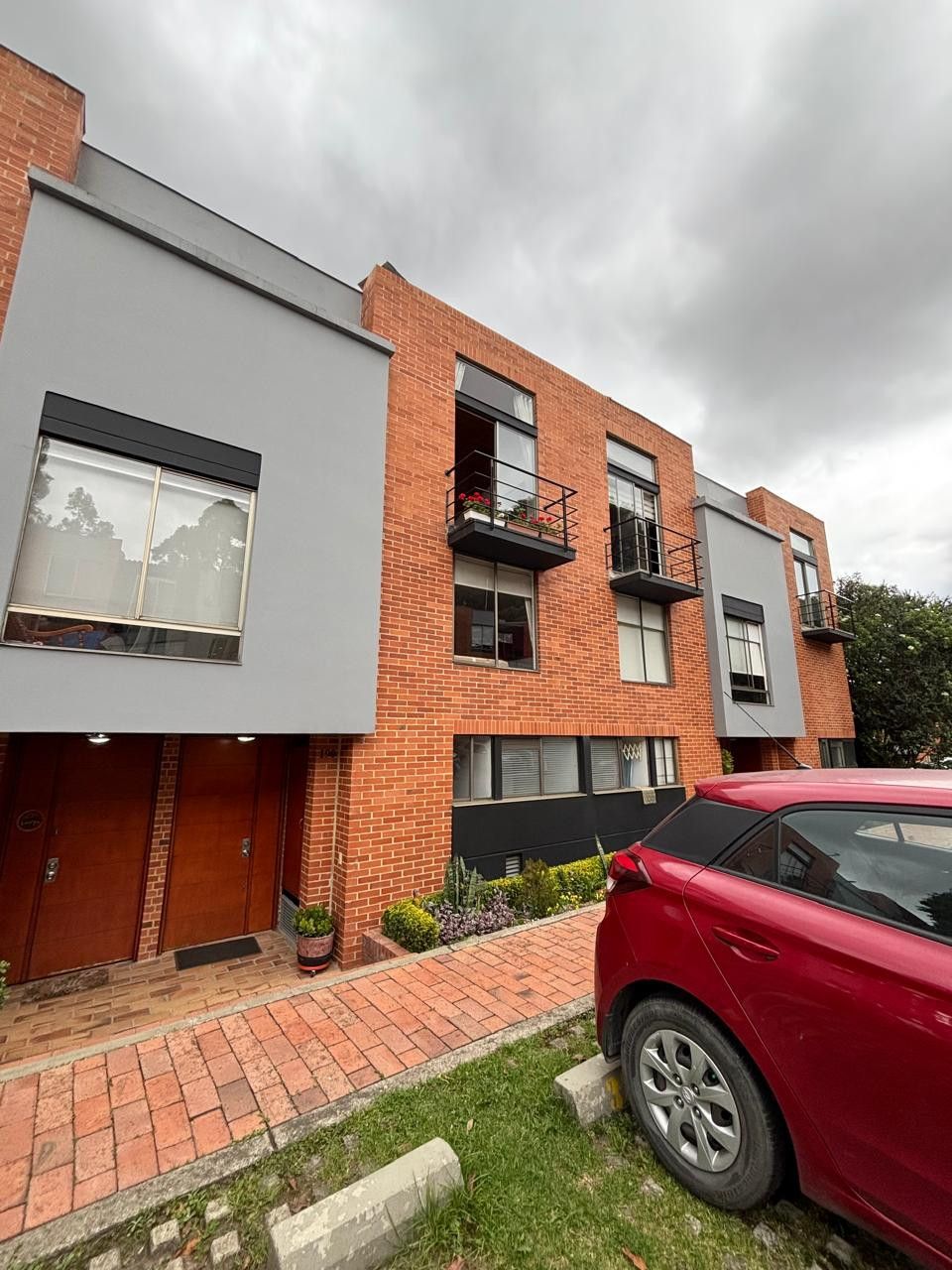 Casa en venta Cundinamarca Bogotá Casa Blanca Suba 137 m2 Habitaciones 3 Baños 3 Garajes 2 Precio $820000000