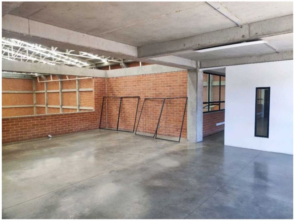 Bodega en arriendo Cundinamarca Cota Cota 2150 m2 Habitaciones 0 Baños 5 Garajes 4 Precio $43860000