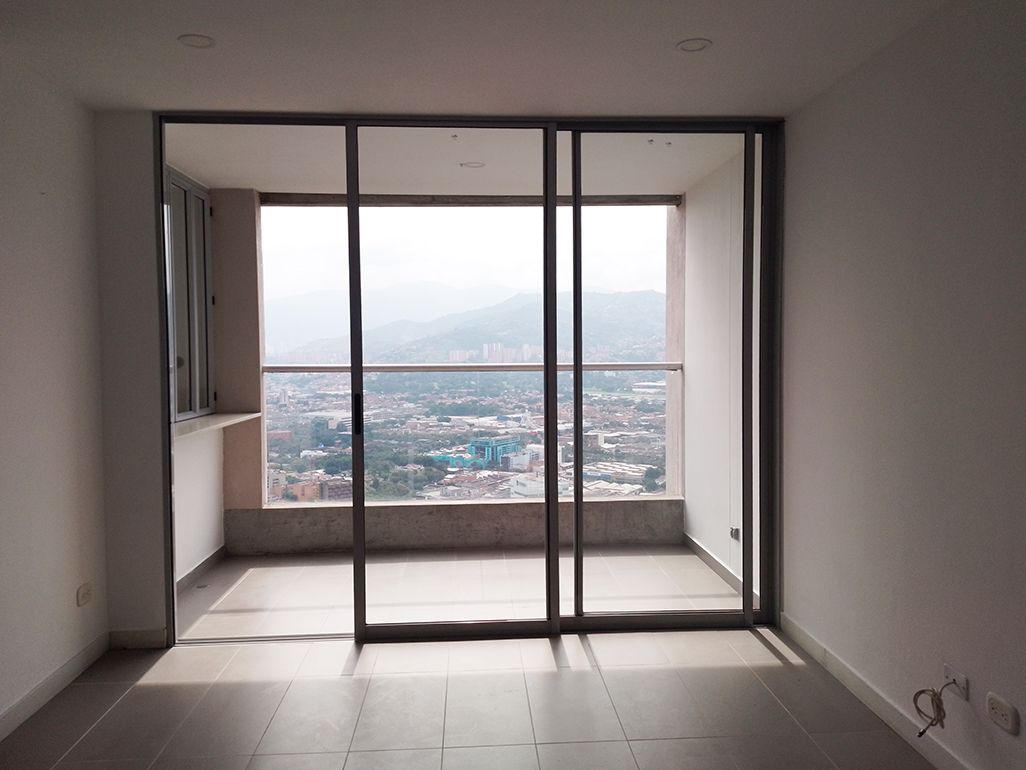 Apartamento en arriendo Antioquia Medellín Castropol 96 m2 Habitaciones 3 Baños 2 Garajes 2 Precio $5000000