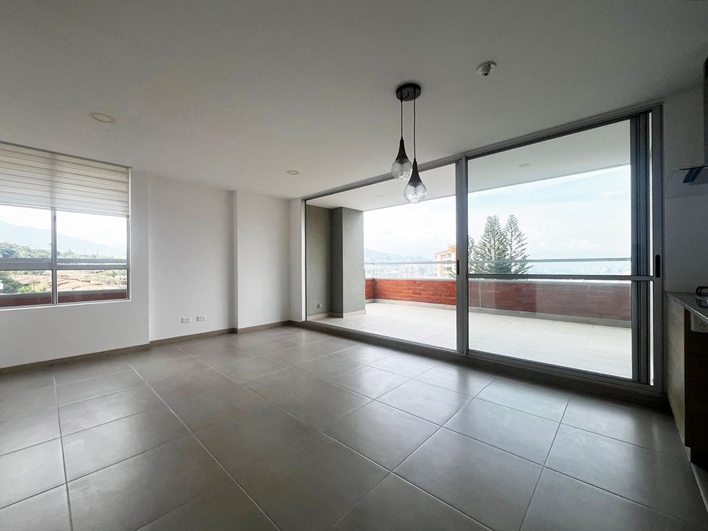 Apartamento en arriendo Antioquia Envigado Trianon 100 m2 Habitaciones 3 Baños 2 Garajes 2 Precio $4650000