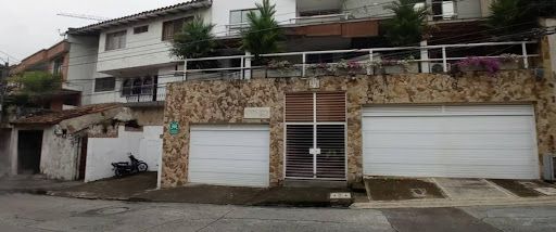 Edificio en arriendo Valle Del Cauca Cali Santa Mónica 565 m2 Habitaciones 9 Baños 11 Garajes 5 Precio $11600000