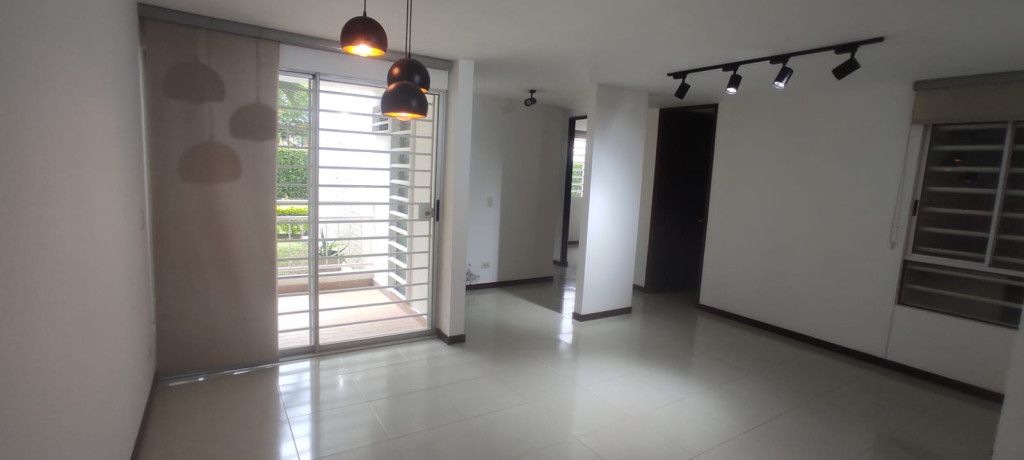 Apartamento en venta Valle Del Cauca Cali Lili 70 m2 Habitaciones 3 Baños 2 Garajes 1 Precio $260000000