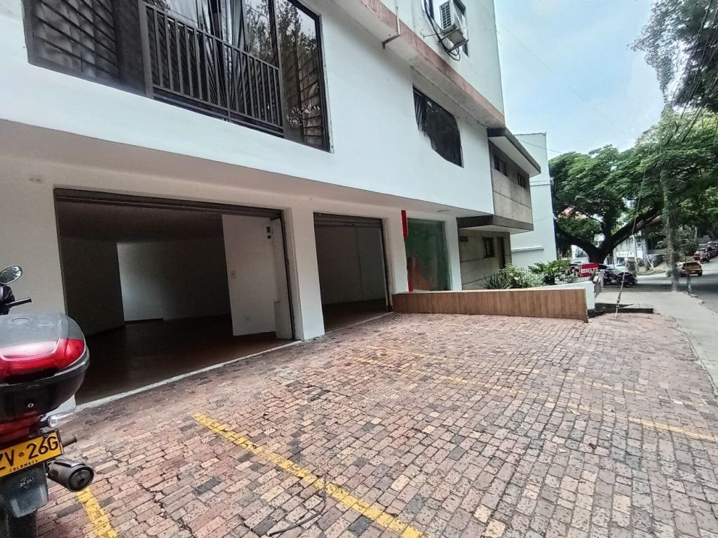 Local en arriendo Valle Del Cauca Cali San Fernando Viejo 70 m2 Habitaciones 0 Baños 1 Garajes 3 Precio $2500000