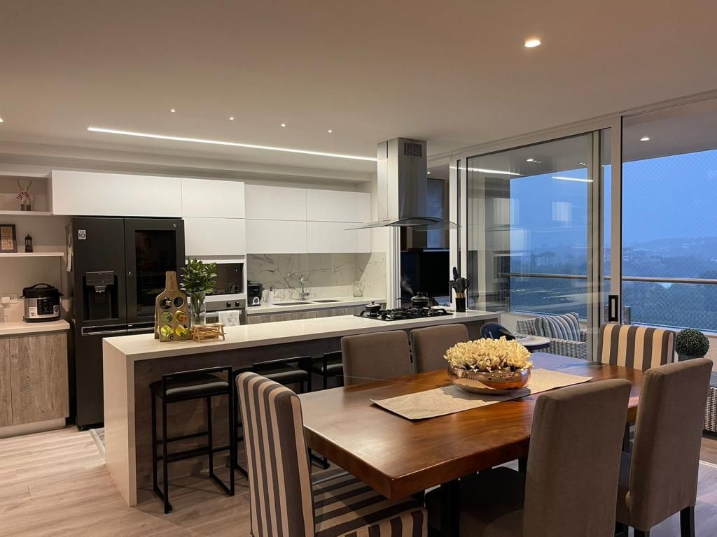 Apartamento en venta Valle Del Cauca Cali Urbanización Ciudad Jardín 147 m2 Habitaciones 4 Baños 5 Garajes 2 Precio $980000000