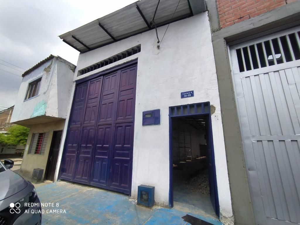 Bodega en arriendo Valle Del Cauca Cali Las Delicias 154 m2 Habitaciones 0 Baños 0 Garajes 0 Precio $4000000
