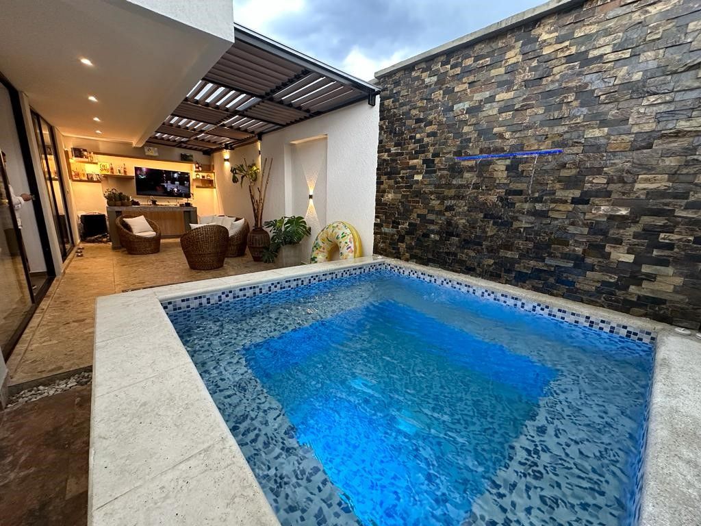 Casa en venta Valle Del Cauca Jamundí Jamundí 372 m2 Habitaciones 5 Baños 5 Garajes 2 Precio $1200000000