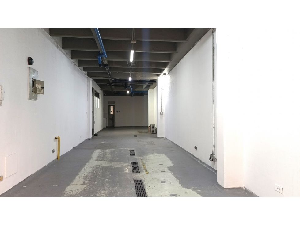 Bodega en arriendo Antioquia Medellín Guayabal 90 m2 Habitaciones 0 Baños 1 Garajes 0 Precio $3000000