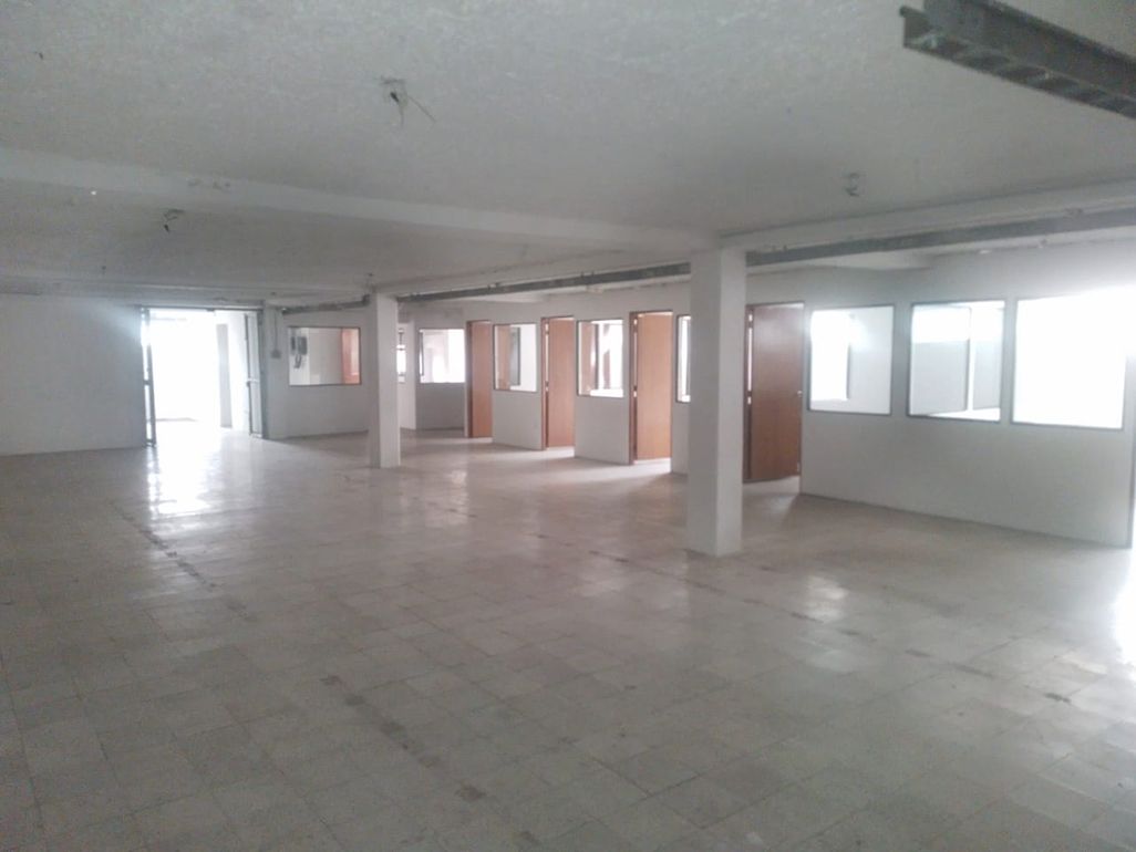 Bodega en arriendo Antioquia Itagüí La Gloria 250 m2 Habitaciones 0 Baños 5 Garajes 1 Precio $7500000