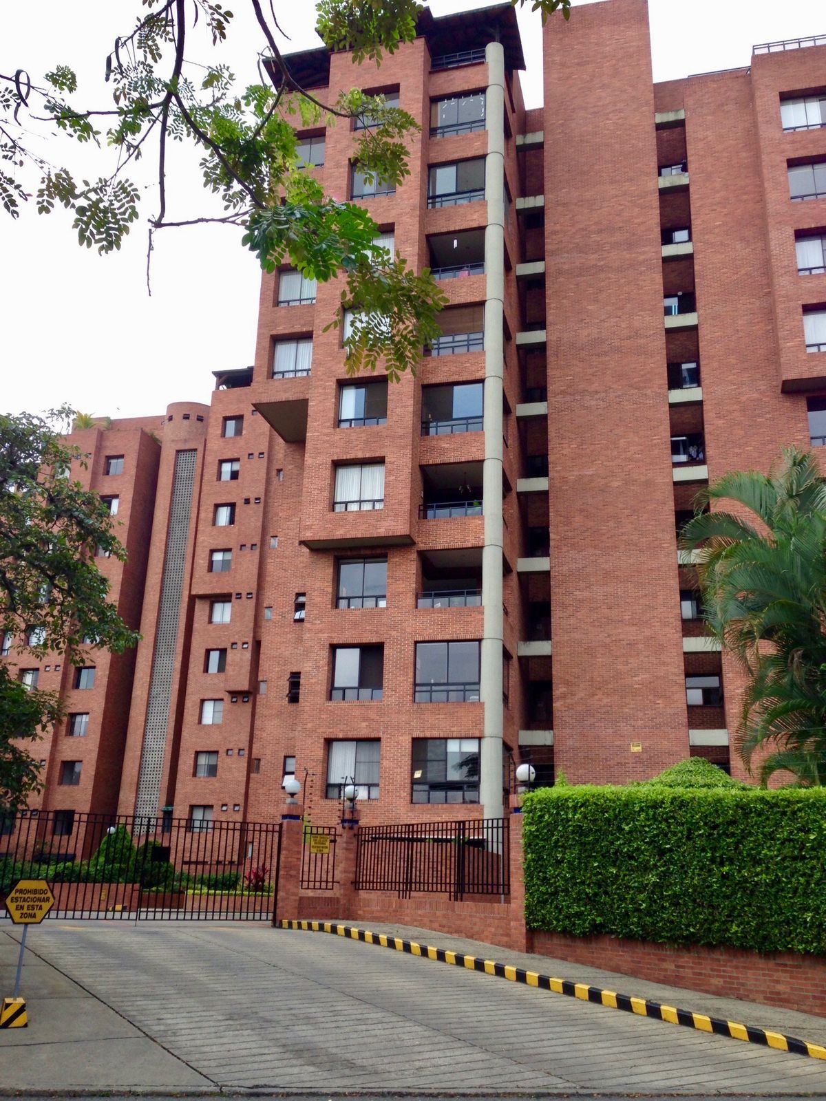 Apartamento en venta Valle Del Cauca Cali Ciudadela Campestre 171 m2 Habitaciones 3 Baños 4 Garajes 2 Precio $900000000