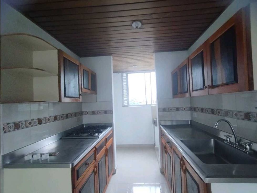 Apartamento en arriendo Antioquia Envigado Urbanizacion Milan Condominio Iv 75 m2 Habitaciones 2 Baños 2 Garajes 1 Precio $2400000