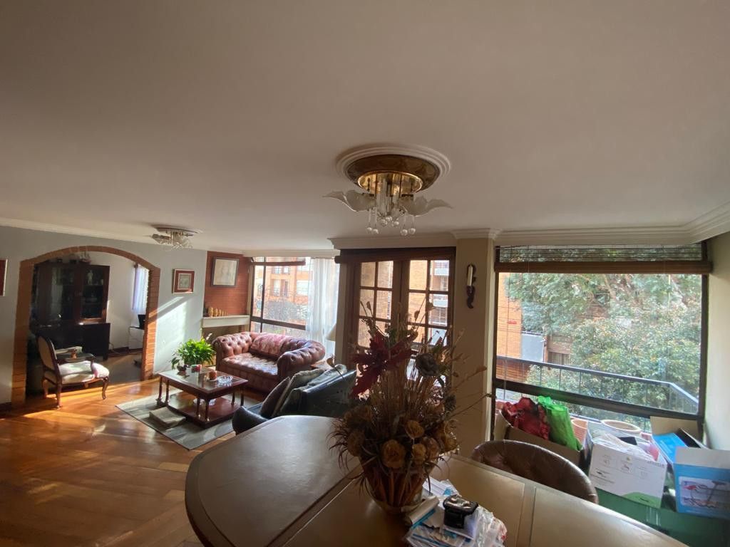 Apartamento en venta Cundinamarca Bogotá Bella Suiza 121 m2 Habitaciones 3 Baños 2 Garajes 2 Precio $670000000