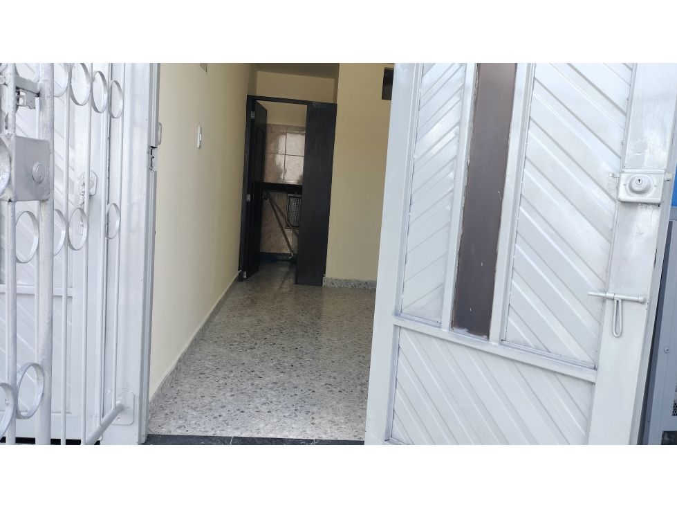 Local en arriendo Caldas Manizales La Atalaya 6 m2 Habitaciones 0 Baños 0 Garajes 0 Precio $400000