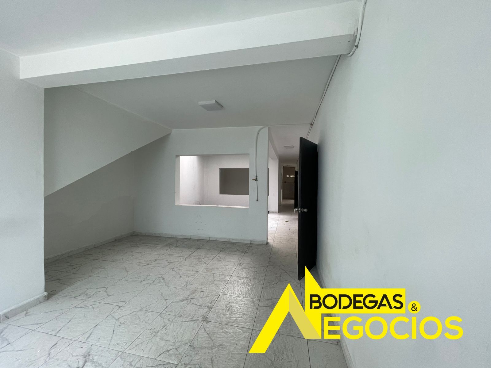 Casa en arriendo Antioquia Medellín El Chagualo 240 m2 Habitaciones 3 Baños 3 Garajes 0 Precio $3300000