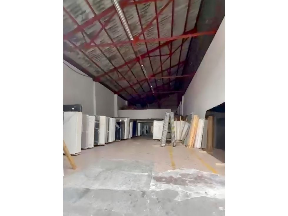 Bodega en venta Valle Del Cauca Cali San Nicolás 380 m2 Habitaciones 0 Baños 2 Garajes 2 Precio $1050000000