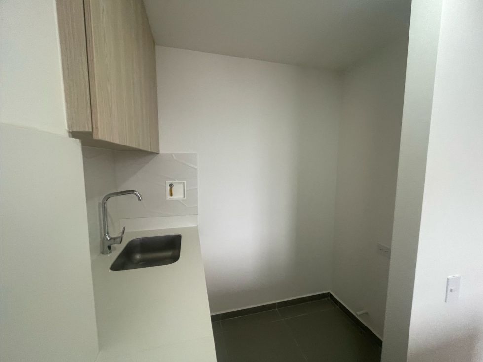 Apartaestudio en arriendo Antioquia Medellín Simesa 55 m2 Habitaciones 1 Baños 1 Garajes 1 Precio $2400000