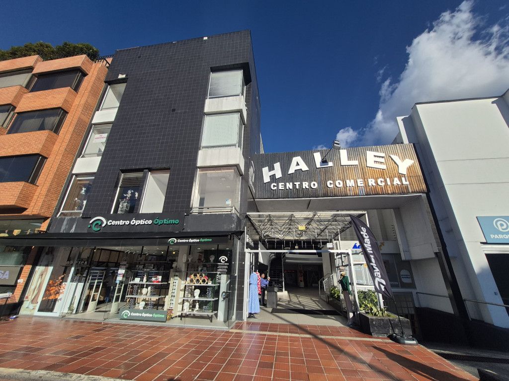 Oficina en venta Cundinamarca Bogotá Santa Barbara Central 34 m2 Habitaciones 0 Baños 1 Garajes 1 Precio $265000000