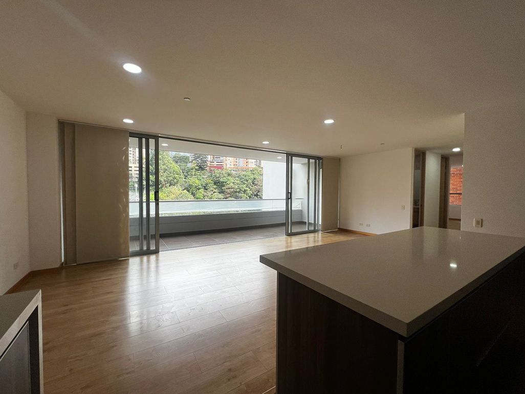 Apartamento en arriendo o venta Antioquia Envigado La Pradera 147 m2 Habitaciones 3 Baños 4 Garajes 2 Precio venta $1210000000 Precio arriendo $7150000