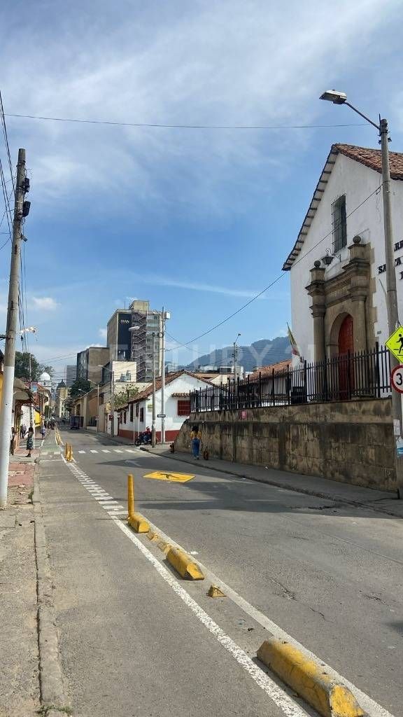 Local en venta Cundinamarca Bogotá Santa Barbara 48 m2 Habitaciones 0 Baños 1 Garajes 0 Precio $350000000