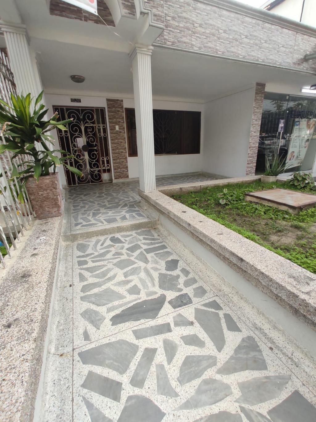 Casa en arriendo Atlántico Barranquilla Granadillo 130 m2 Habitaciones 1 Baños 1 Garajes 0 Precio $5500000