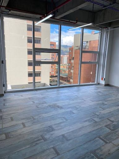 Oficina en venta Cundinamarca Bogotá Mazurén 85 m2 Habitaciones 0 Baños 0 Garajes 2 Precio $760000000