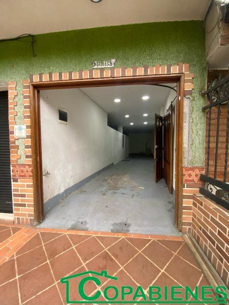 Local en arriendo Antioquia Copacabana Machado 100 m2 Habitaciones 0 Baños 1 Garajes 0 Precio $2800000