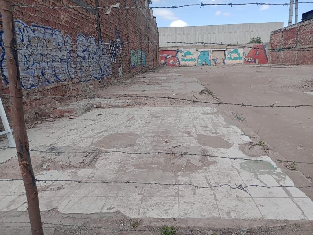 Lote en venta Cundinamarca Bogotá Granjas De Techo 1057 m2 Habitaciones 0 Baños 0 Garajes 0 Precio $2850000000