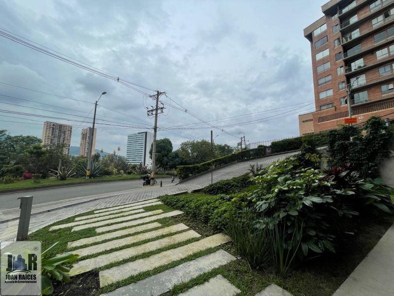 Local en arriendo Antioquia Envigado Jardines 72 m2 Habitaciones 0 Baños 0 Garajes 0 Precio $8000000