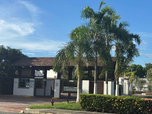 Casa en venta Cundinamarca Ricaurte Cn Paseo La Pradera 360 m2 Habitaciones 3 Baños 3 Garajes 2 Precio $750000000