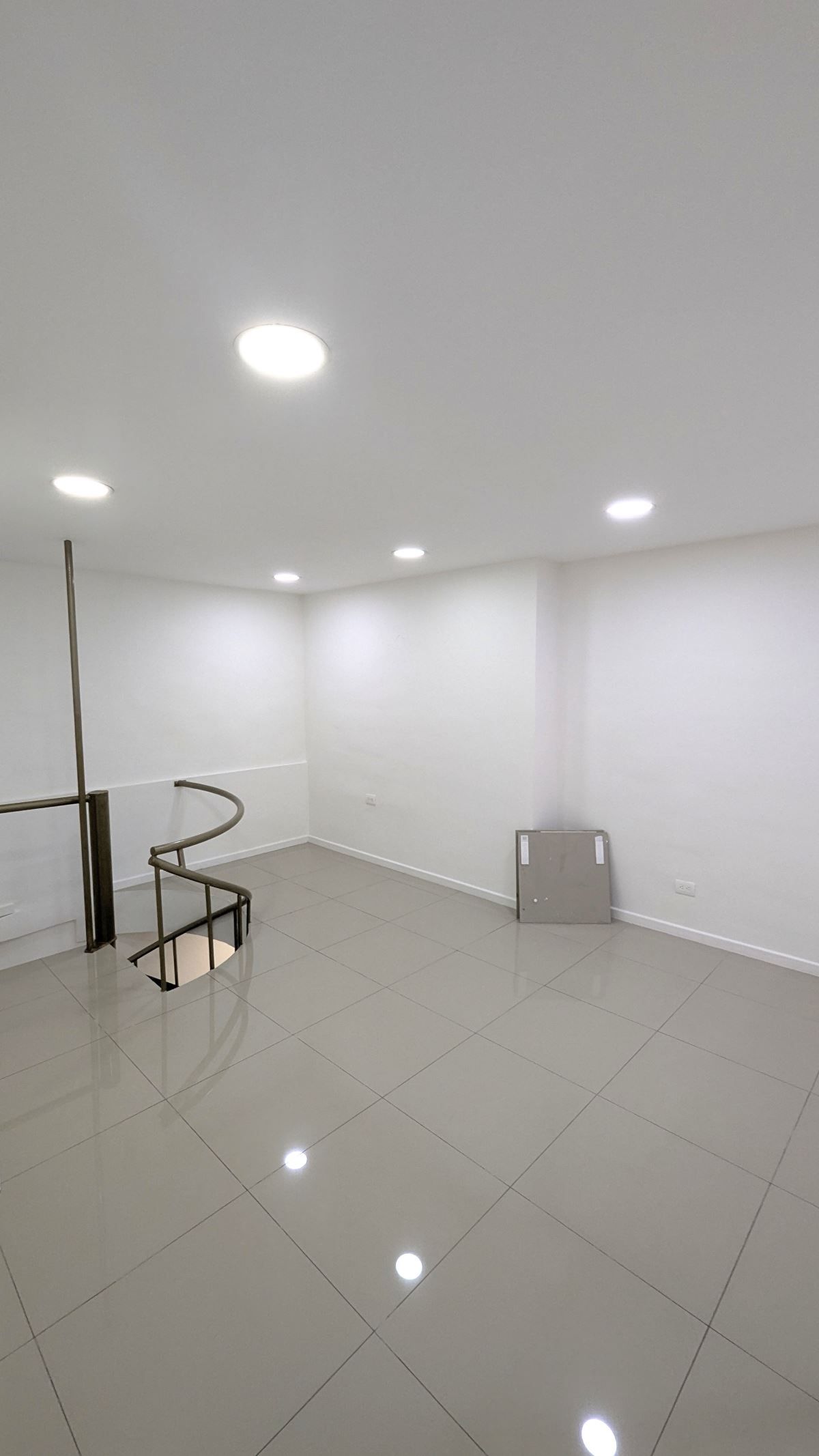 Local en arriendo Cundinamarca Bogotá Las Villas 50 m2 Habitaciones 0 Baños 1 Garajes 1 Precio $4000000