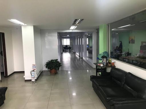 Oficina en arriendo Cundinamarca Bogotá Ciudad Quirigua 600 m2 Habitaciones 0 Baños 1 Garajes 1 Precio $36000000
