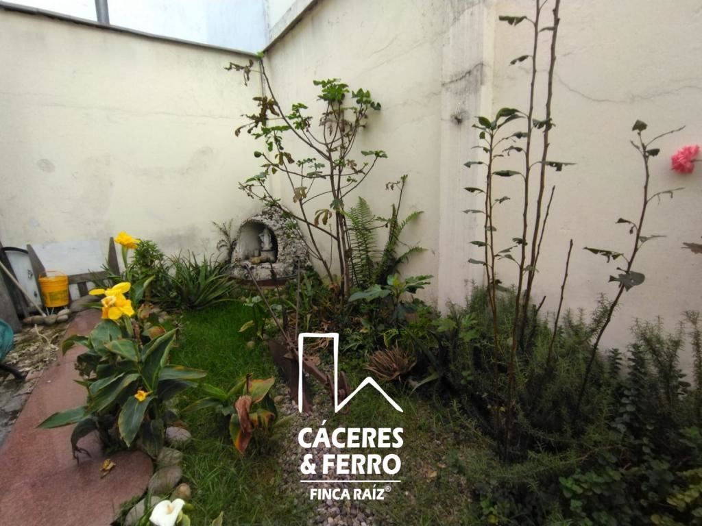 Casa en venta Cundinamarca Bogotá Nicolas De Federman 440 m2 Habitaciones 12 Baños 13 Garajes 5 Precio $1950000000