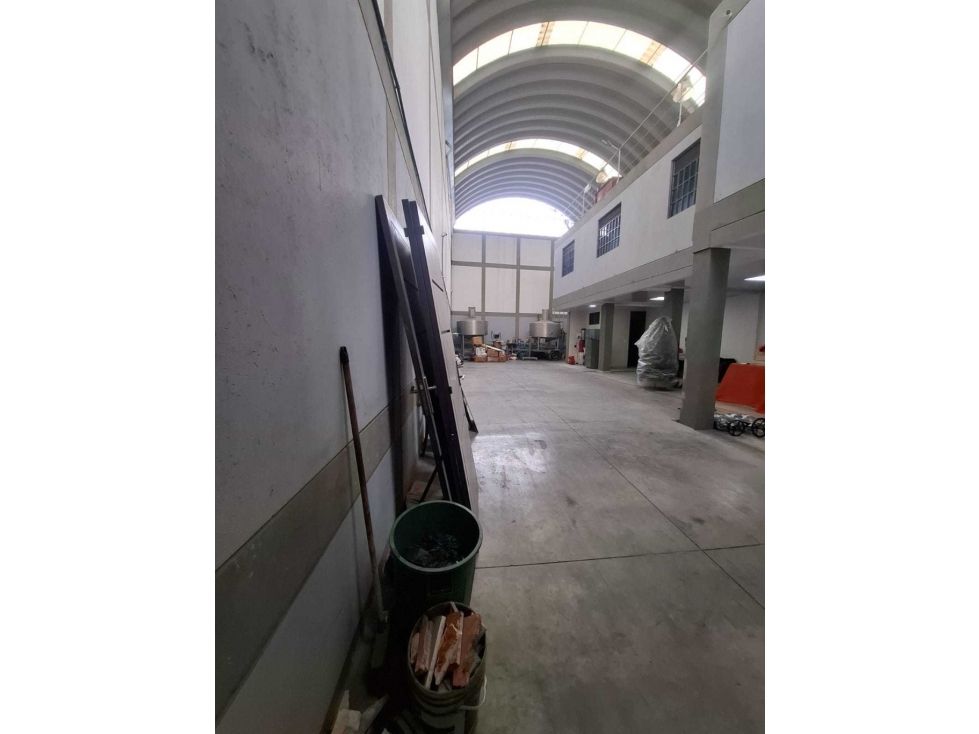 Bodega en venta Cundinamarca Bogotá Centro Fontibon 300 m2 Habitaciones 0 Baños 2 Garajes 0 Precio $1450000000