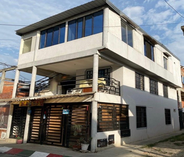 Casa en venta Valle Del Cauca Palmira Palmira 252 m2 Habitaciones 8 Baños 3 Garajes 0 Precio $330000000