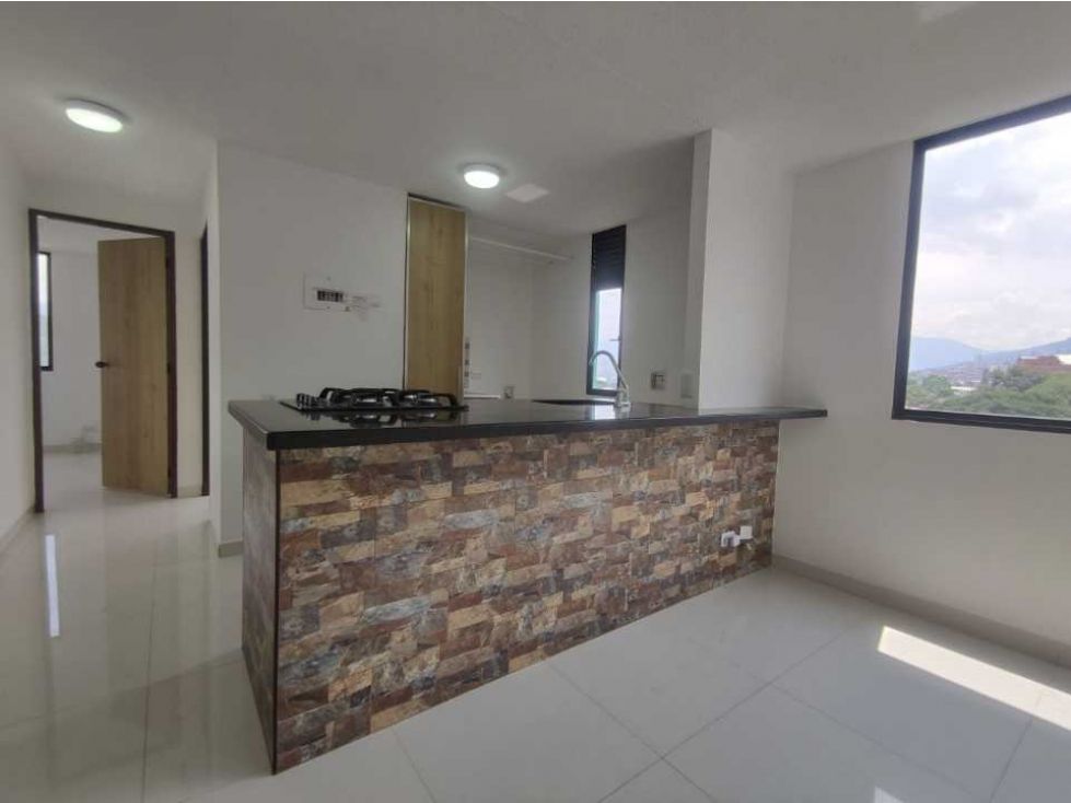 Apartamento en arriendo Antioquia Medellín Prado 60 m2 Habitaciones 2 Baños 2 Garajes 1 Precio $2300000