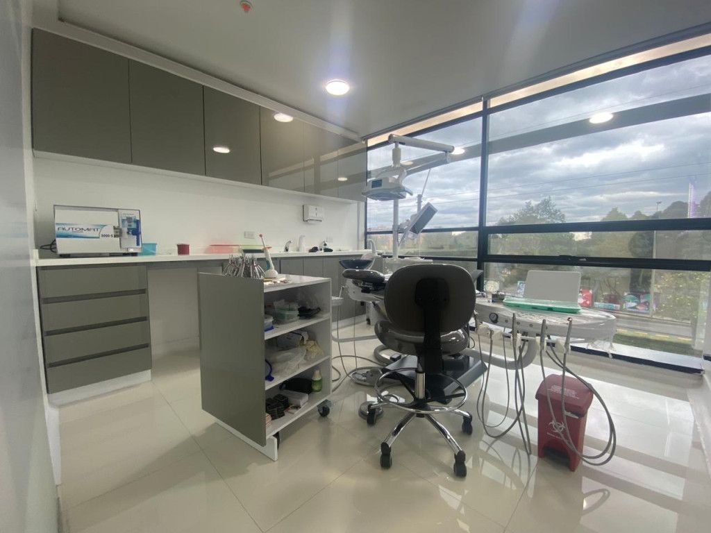 Consultorio en venta Cundinamarca Bogotá Bella Suiza 42 m2 Habitaciones 0 Baños 1 Garajes 1 Precio $470000000