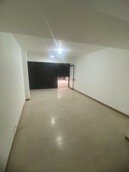 Local en arriendo o venta Antioquia Medellín La Castellana 36 m2 Habitaciones 0 Baños 1 Garajes 0 Precio venta $390000000 Precio arriendo $3500000