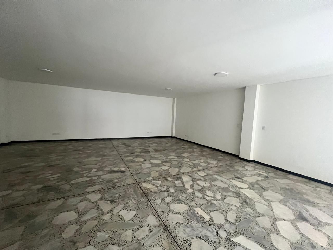 Local en arriendo Cundinamarca Bogotá Restrepo 104 m2 Habitaciones 0 Baños 1 Garajes 0 Precio $1800000