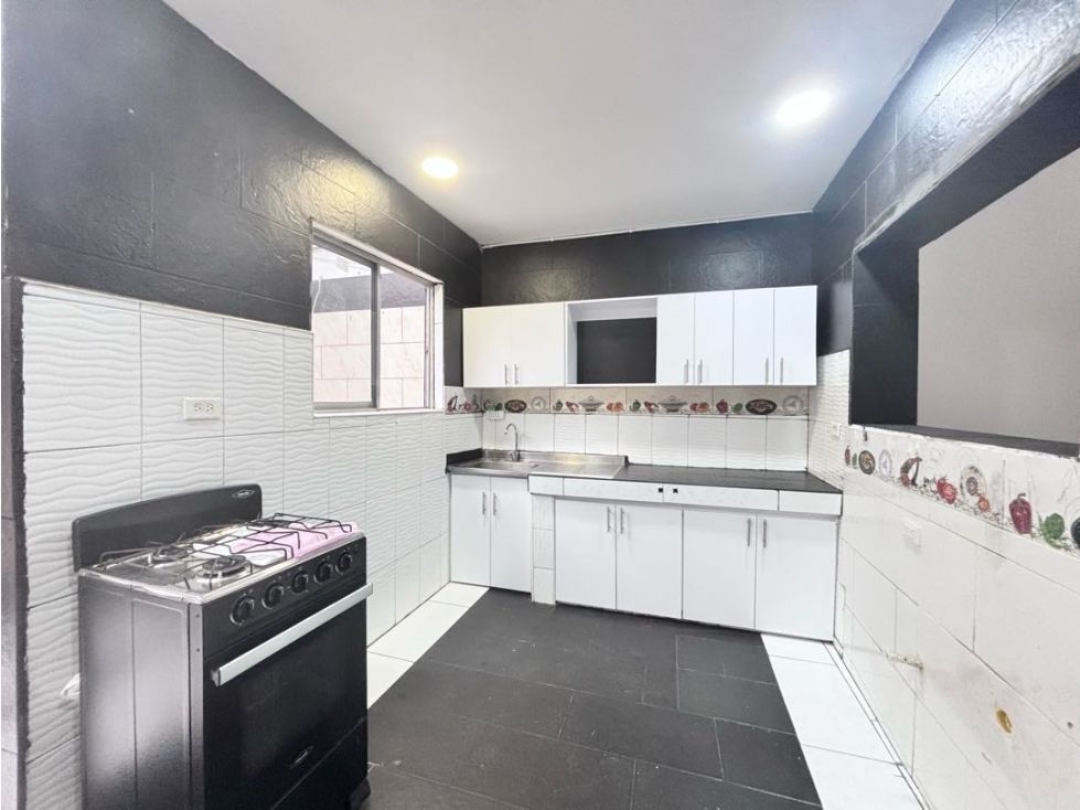 Casa en arriendo Antioquia Medellín Prado 120 m2 Habitaciones 2 Baños 3 Garajes 0 Precio $2700000