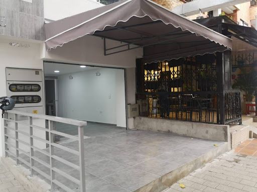 Edificio en arriendo Antioquia Medellín Estadio 565 m2 Habitaciones 0 Baños 16 Garajes 0 Precio $22000000